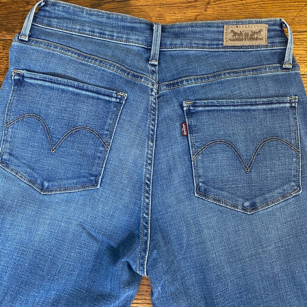 Levis jeans